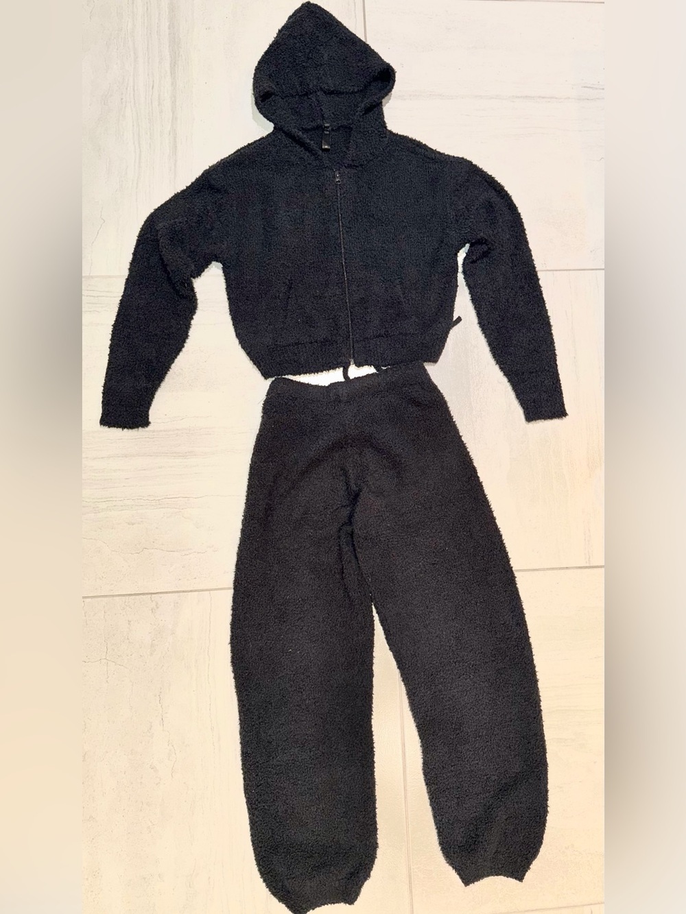 SKIMS Black Sherpa Hoodie & Jogger Set in very good condition